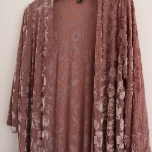 🌻forever21 dark rouge kimono🌻